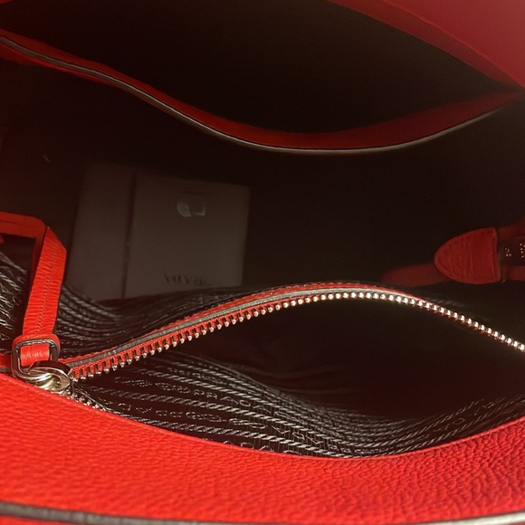 PRADA bucket bag, Authentic! - Picture 7 of 11